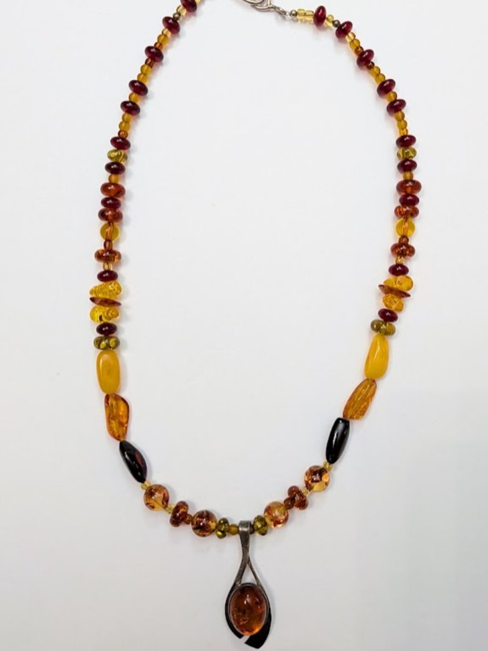 Vintage Baltic Amber Beaded Necklace Sterling Silver Amber Pendant - Picture 2 of 6